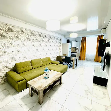 Daire Sea View & Pool In