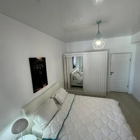 Sea View & Pool In Daire 3*