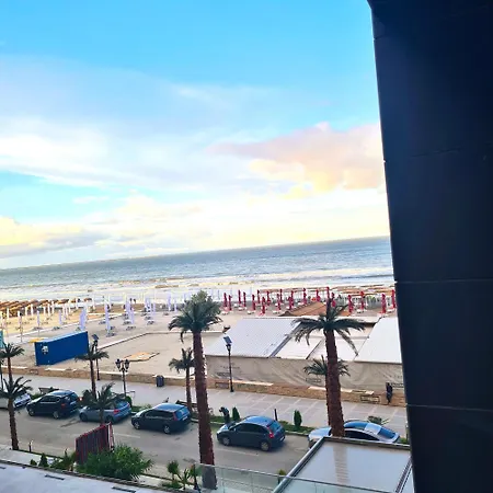 In Complex 5 Stele Langa Plaja Navodari