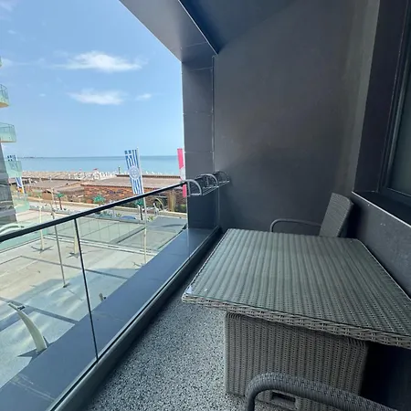شقة Sea View & Pool In 3*