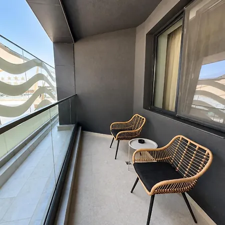 Sea View & Pool In Apartment Navodari